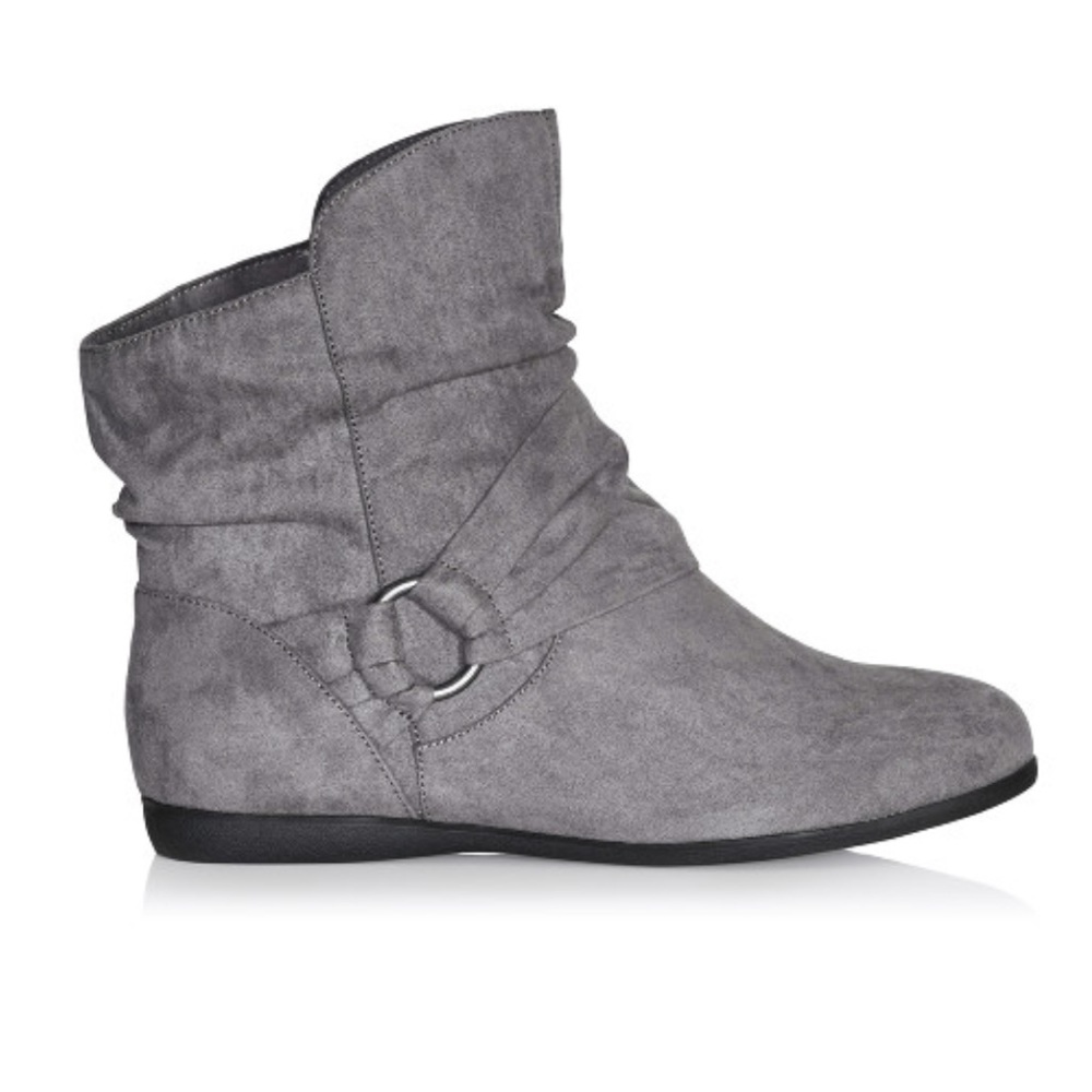 Avenue Ankle Boot! 8 WIDE! Worn Once!